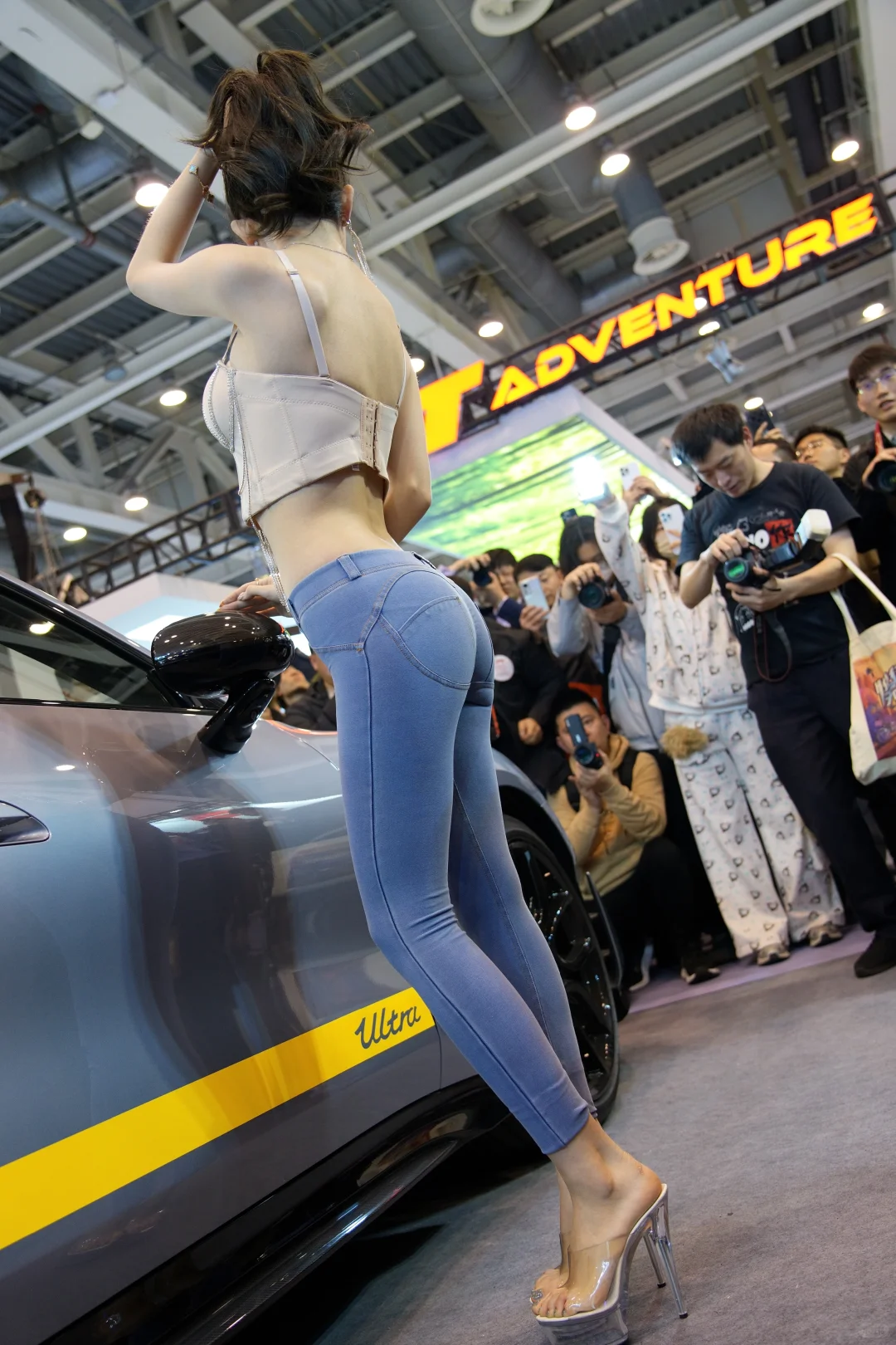 街拍美女——辣妹穿搭