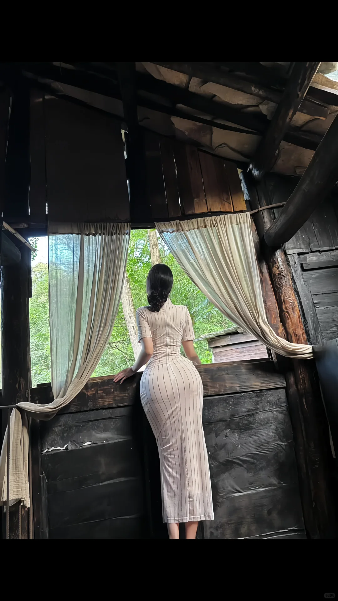 腰臀比yyds、中式蹲坐