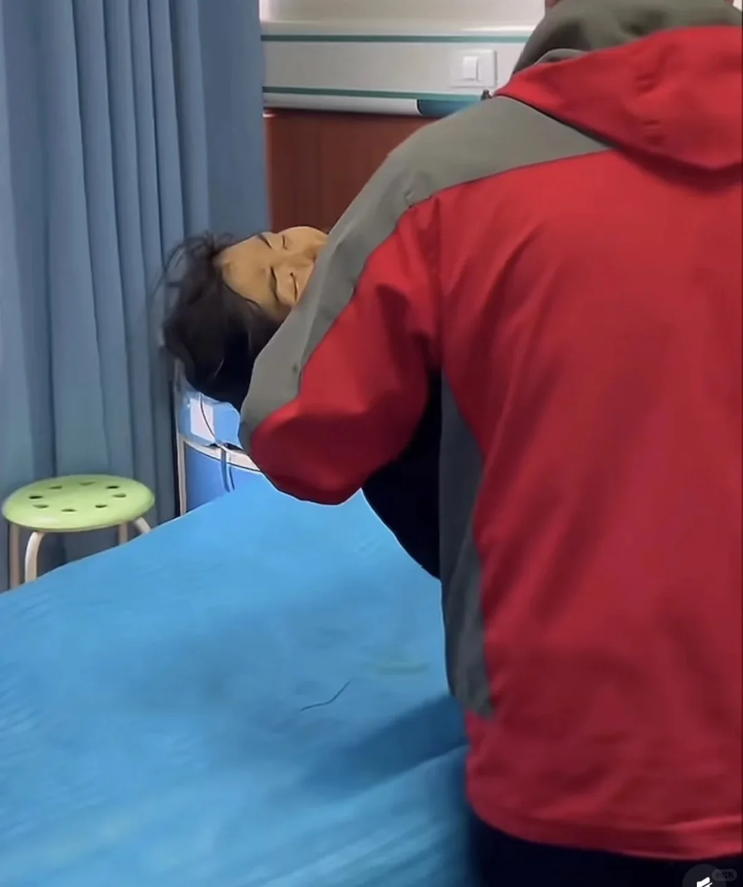 什么！冷美人退赛了！好遗憾！