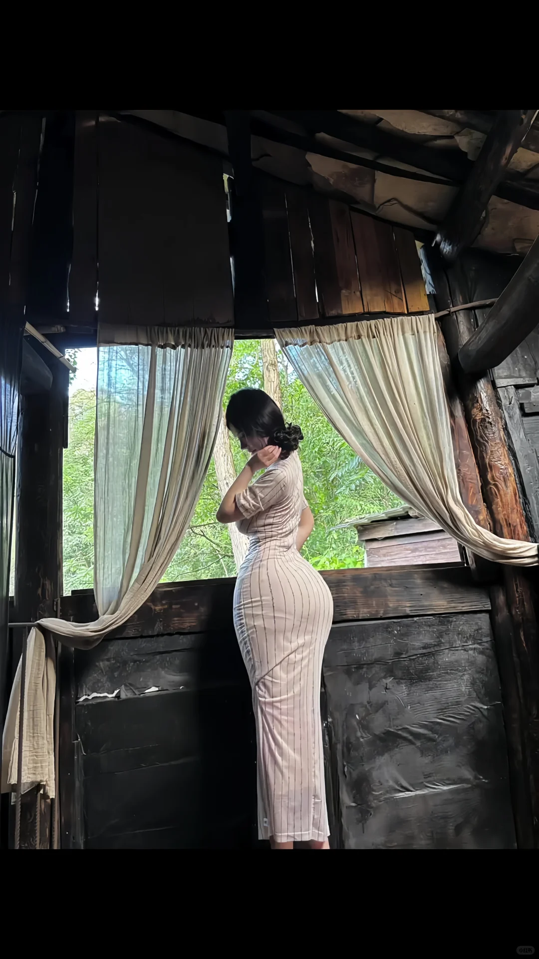 腰臀比yyds、中式蹲坐