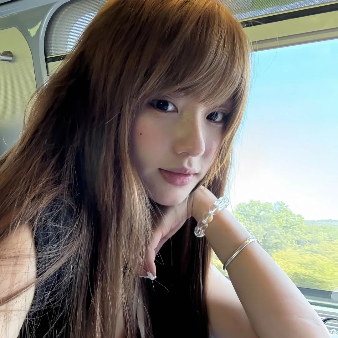 她不属于你的时候最迷人．