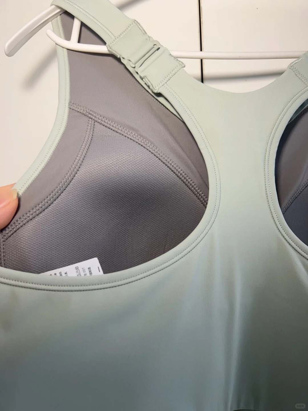 终于找到适合不磨肉的前拉链运动内衣啦😭