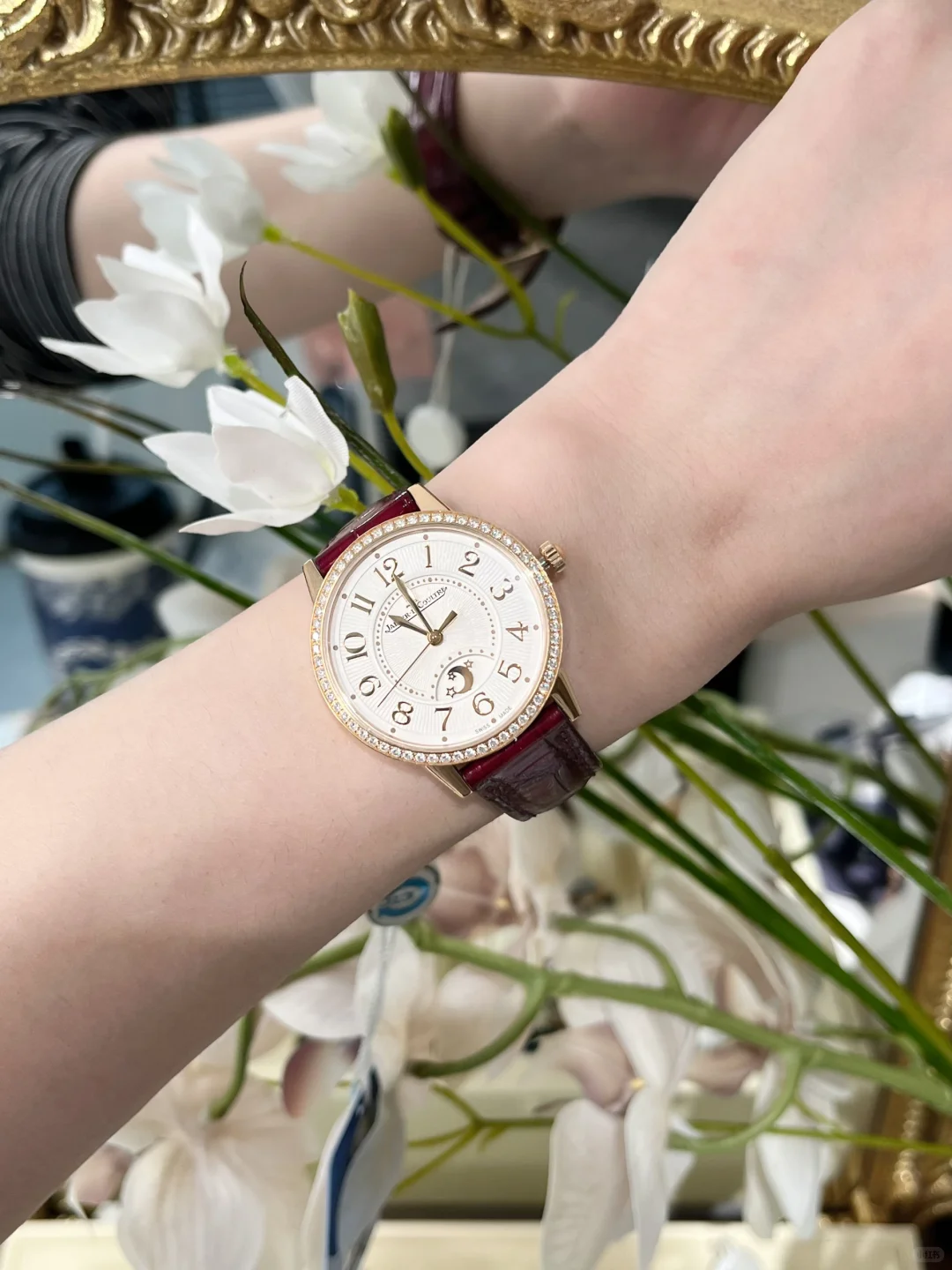 你会选积家约会还是宝珀月亮美人？