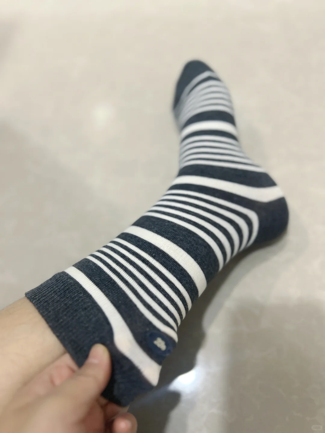 ~145小个子～小脚妹妹都来留个言～鞋袜哪里入