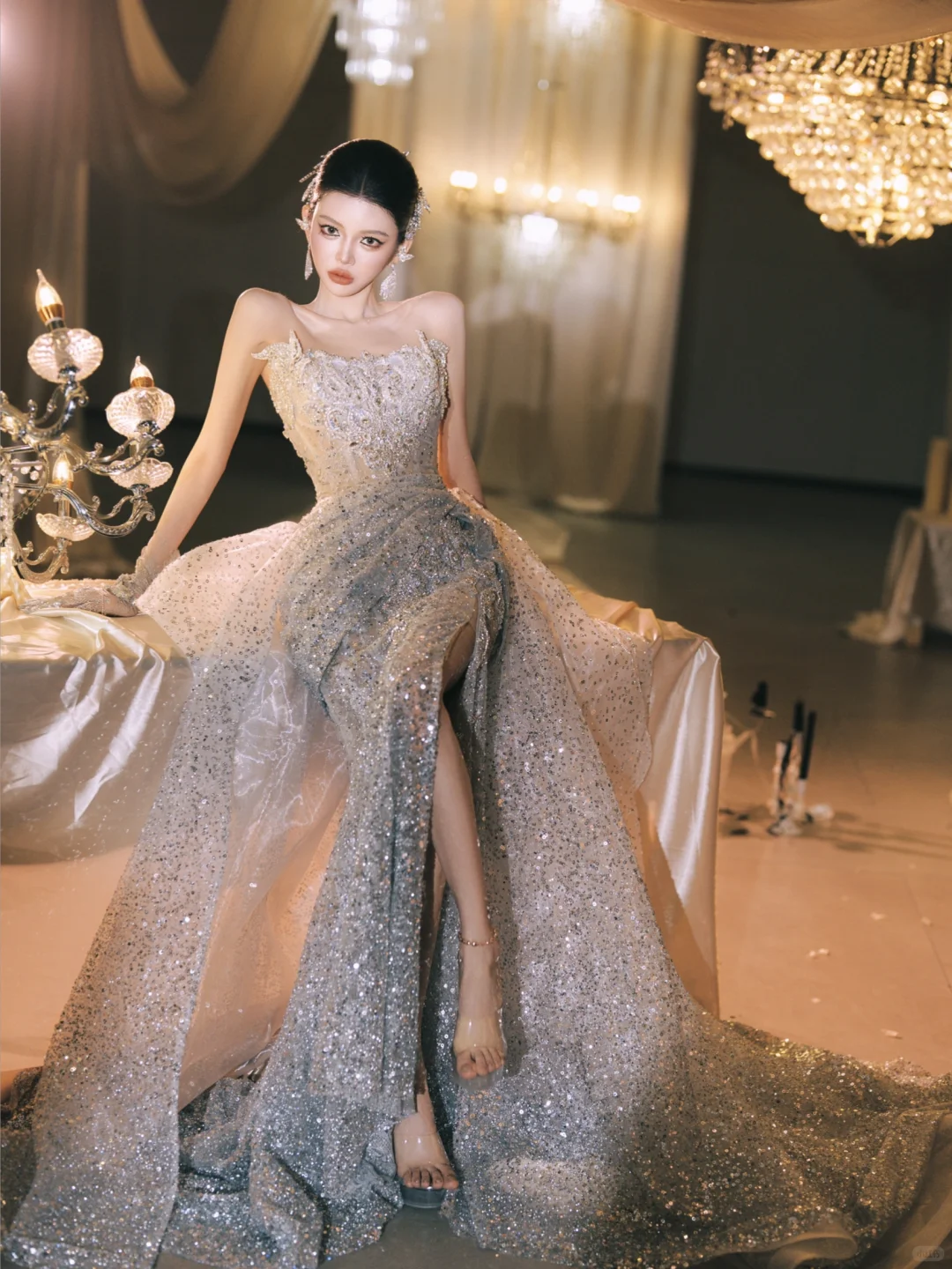 女明星feel❕这条仙奢满钻的腰臀比裙无敌了