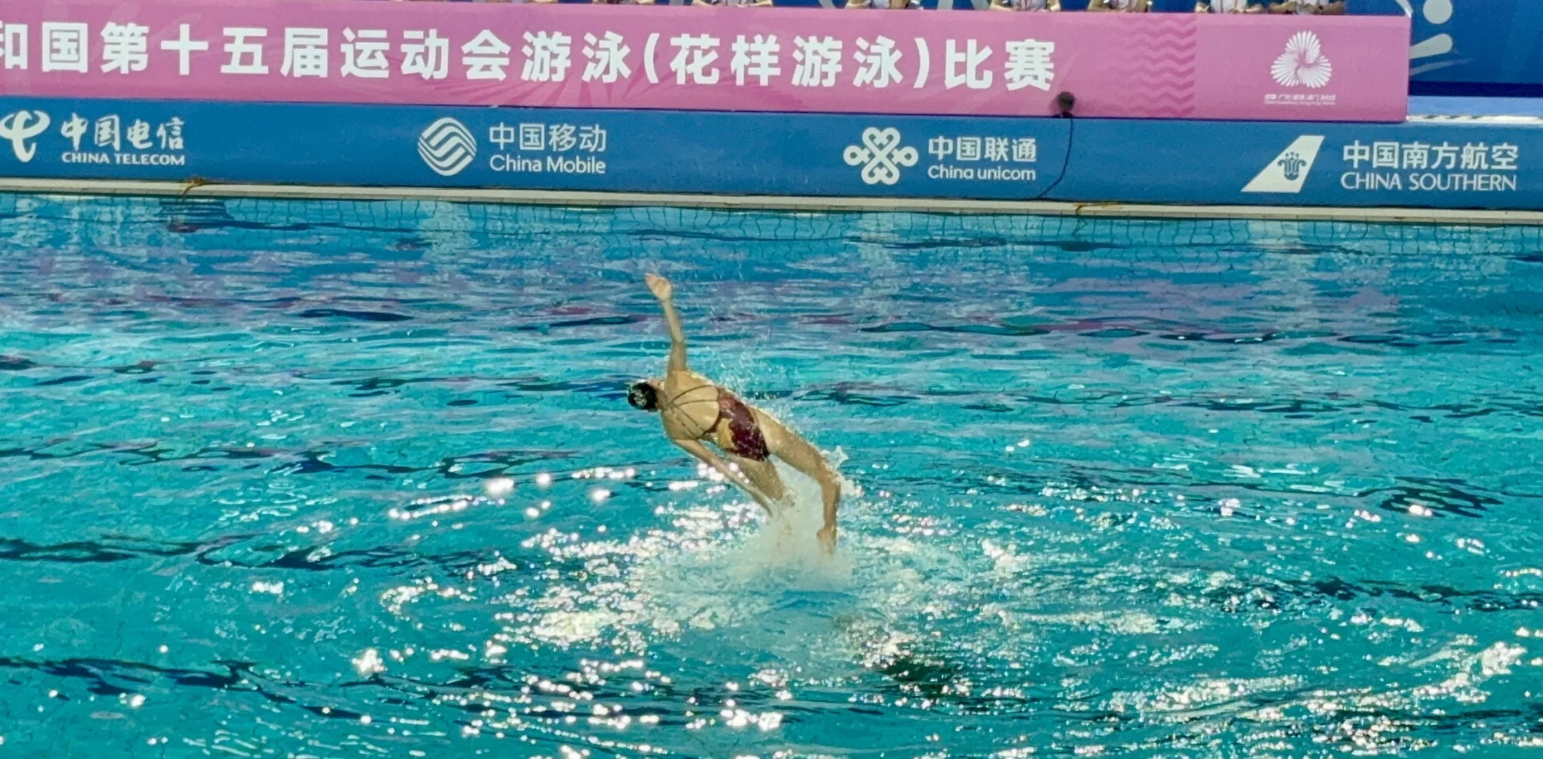 花样游泳现场真好看