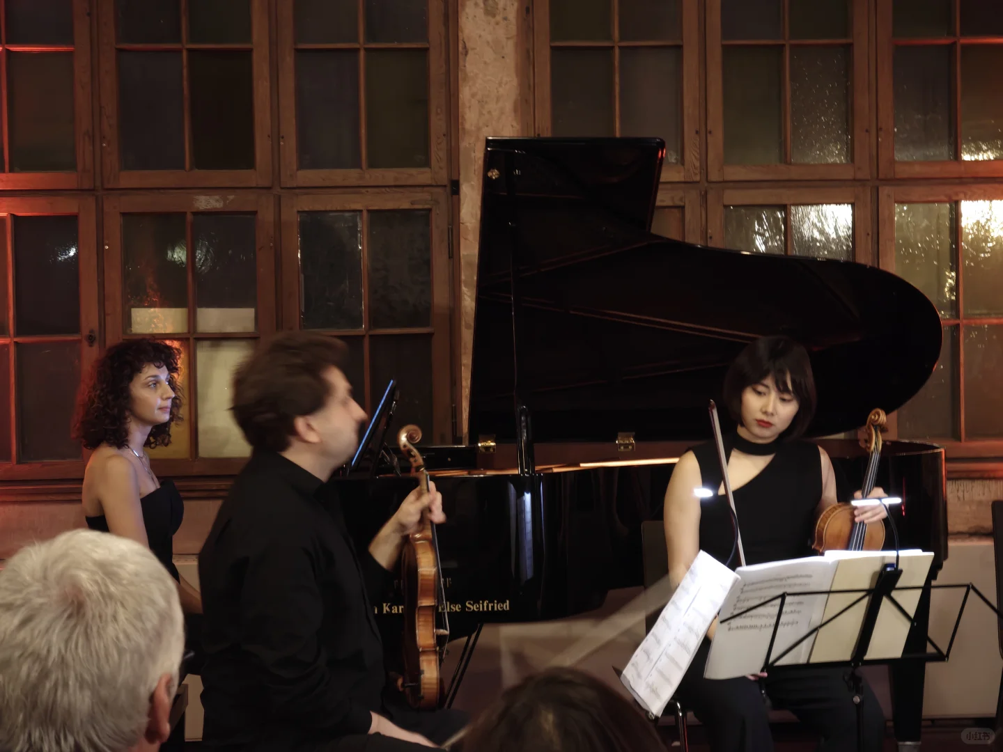 我看到了女作曲家、女足球运动员、女画家