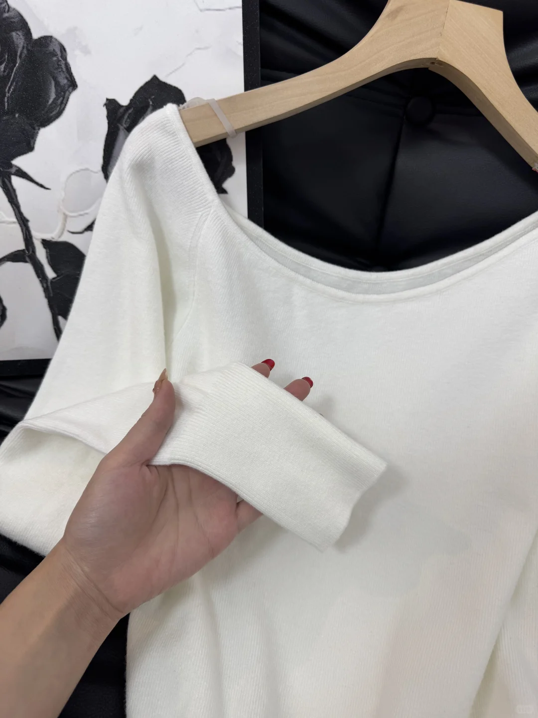 白月光斜肩好韩！软软糯糯版型质感真的好绝！