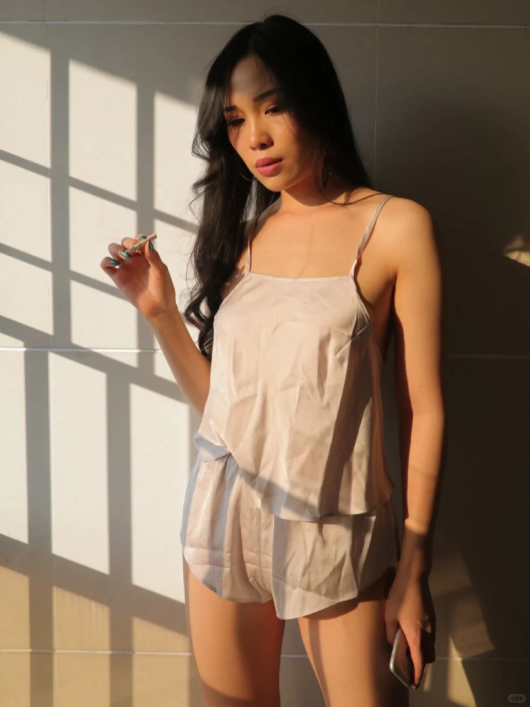 是氛围感美女，不是整容脸