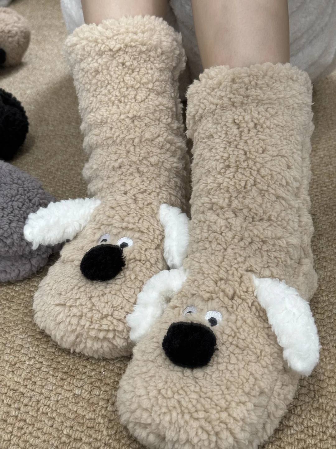 是谁收到了男朋友买的小狗地板袜鞋!!!!!