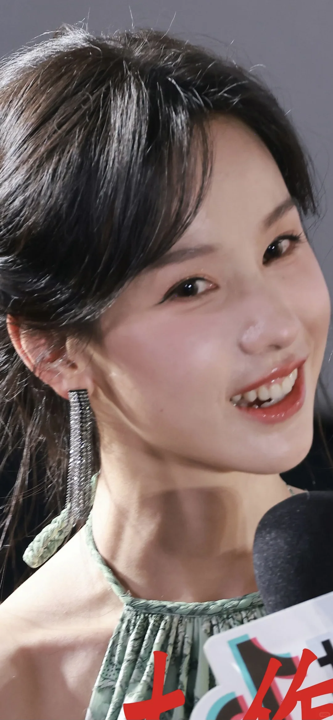 陈都灵仪态真好 又美又仙 美的