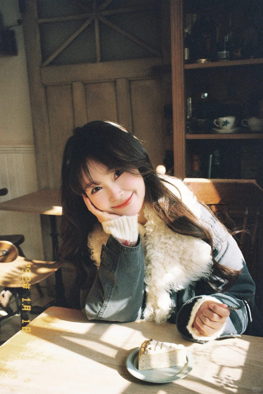 在北京🍰秋冬超有氛围的咖啡店日系胶片写真