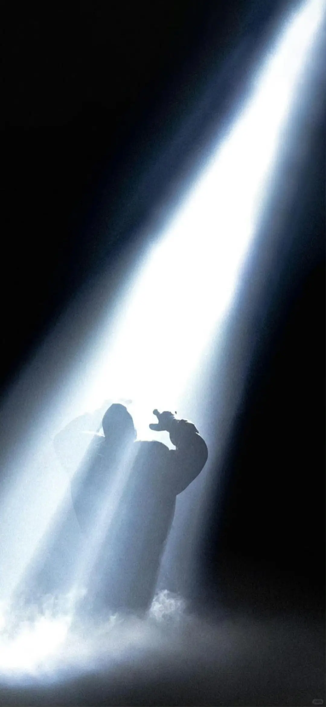 超现实主义ios26景深壁纸