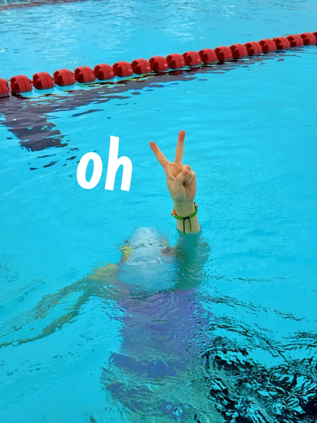 跳进泳池，我就是快乐的游泳人🏊