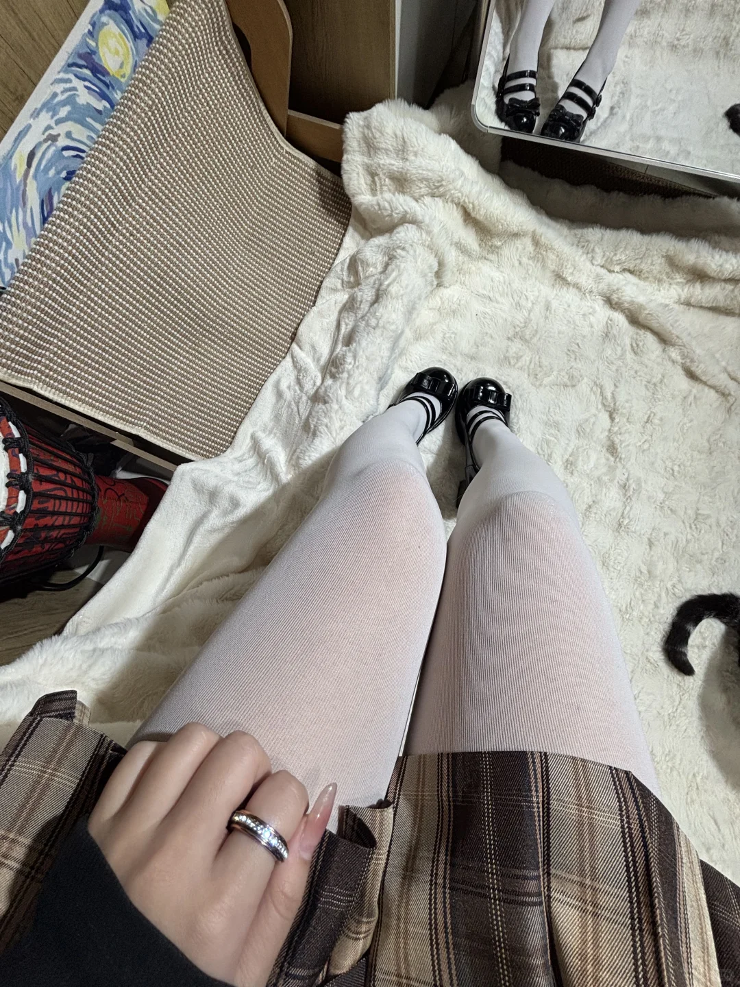 粗腿怎么穿jk！白色天鹅绒丝袜显瘦效果杠杠