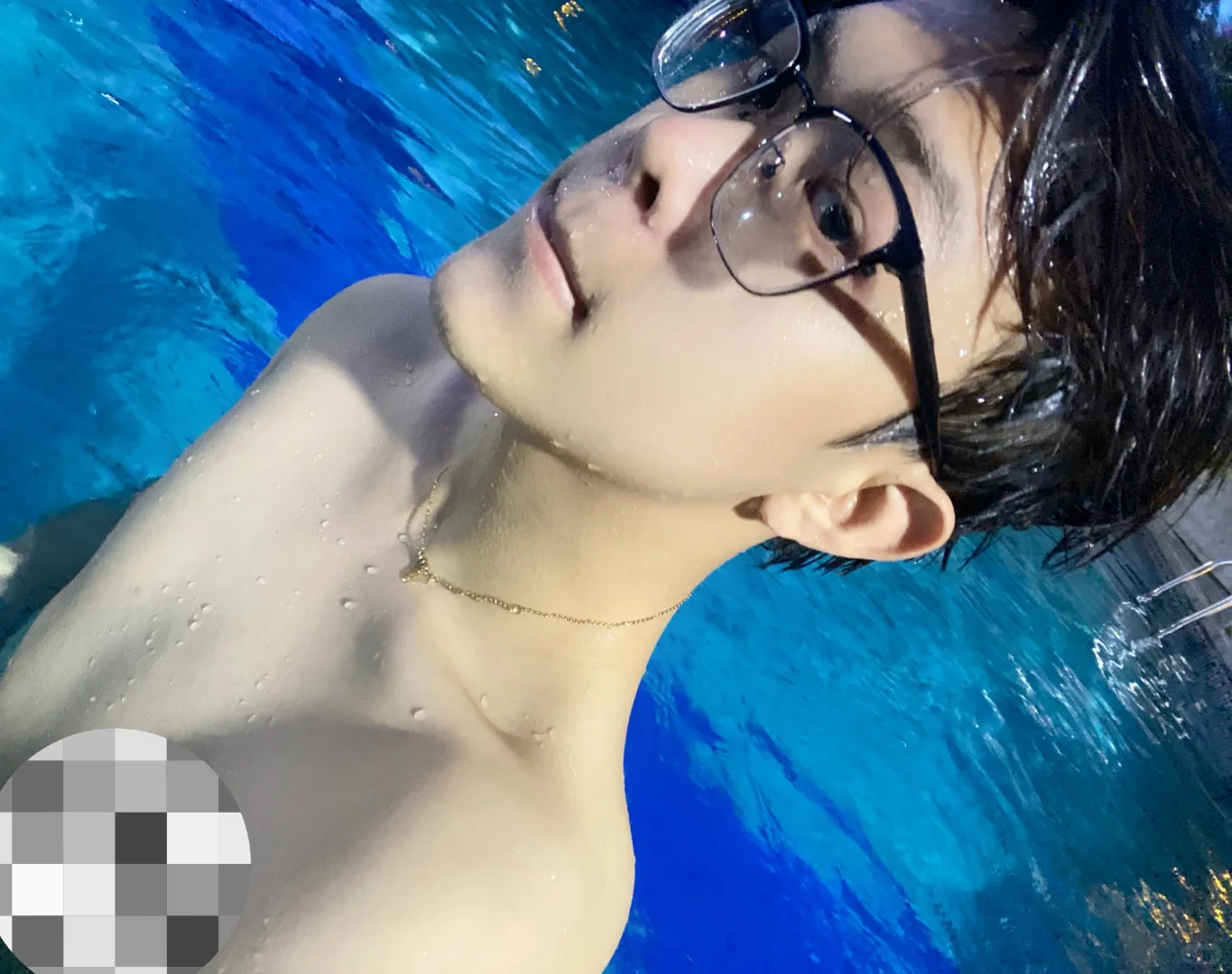 好热 进来一起游泳