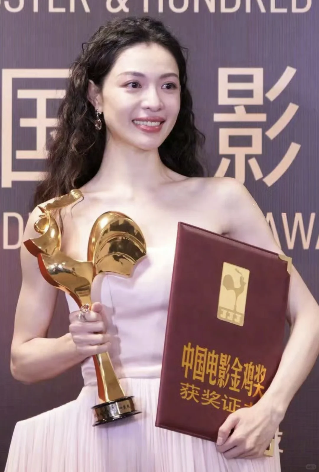 钟楚曦的肌肉线条 太帅啦！