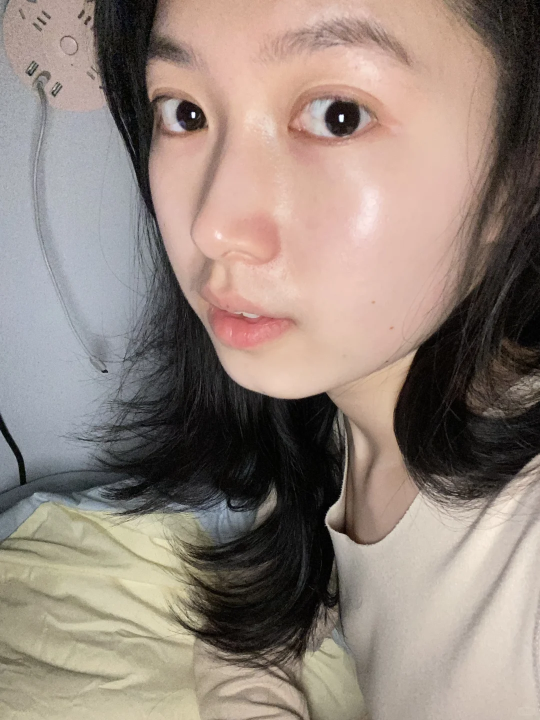 这姐睡前素颜皮肤这么好？