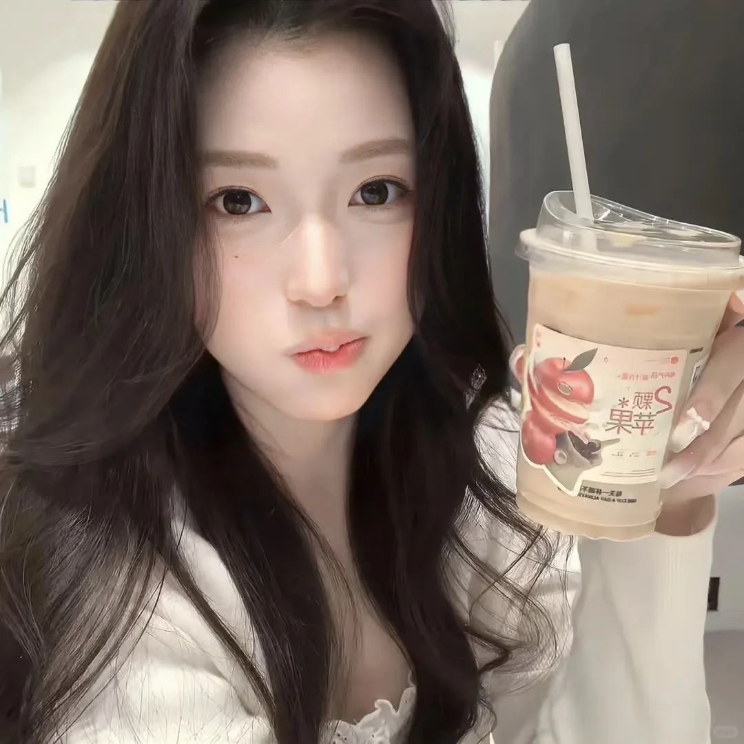 𝙒𝙚𝘾𝙝𝙖𝙩纯欲头像第六十八期｜闪耀