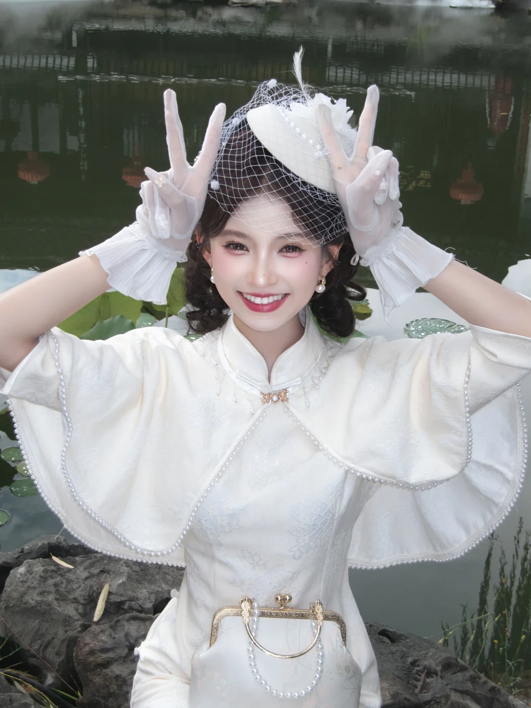 爹地呀~他才不是什么穷小子呢！