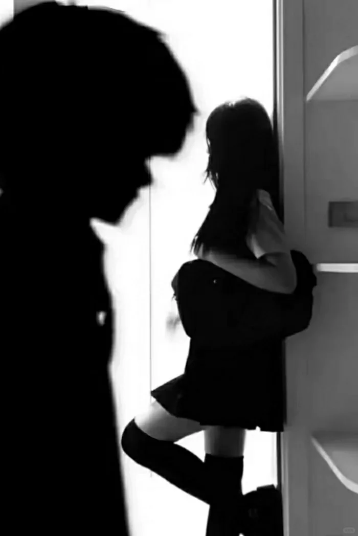 美女会love的锁屏壁纸