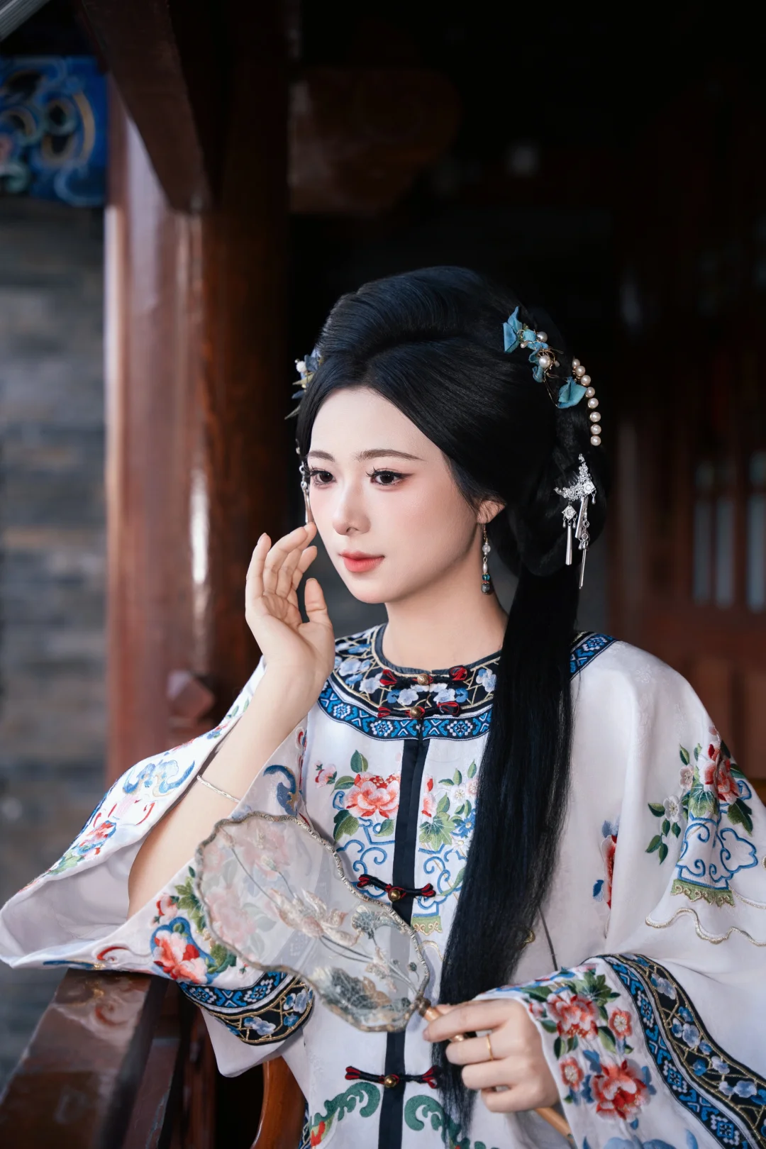 是从古画里走出来的清汉女吧✨