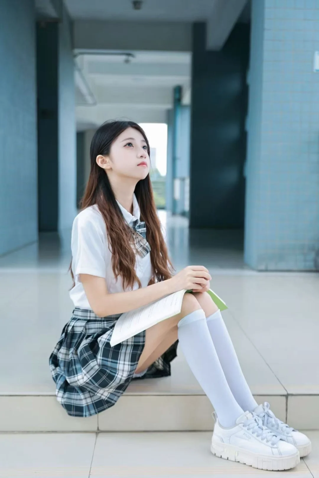 《华农走廊：JK青春与校园景致的光影交响》