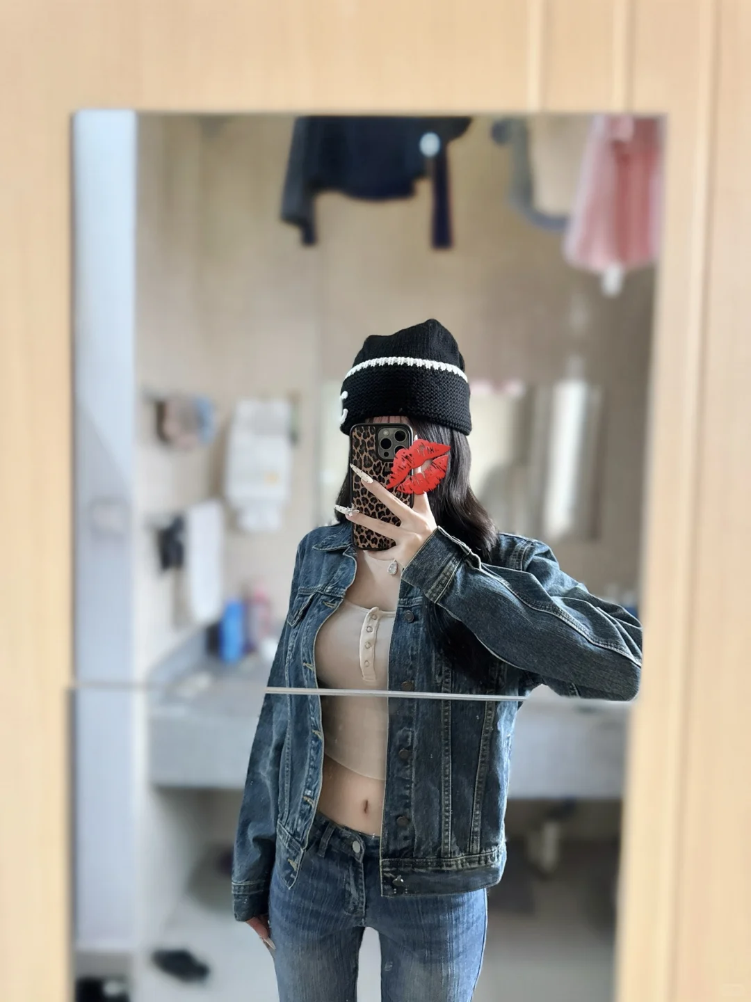 牛仔外套紧身吊带+牛仔低腰裤💋