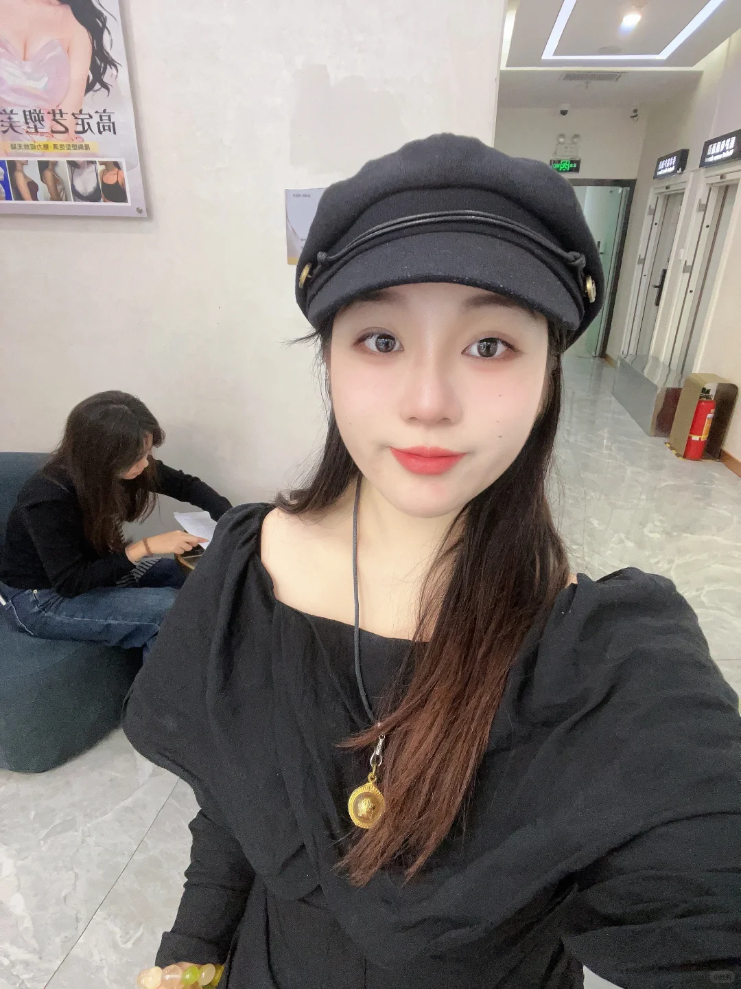 我的工作日常就是帮助大家变美