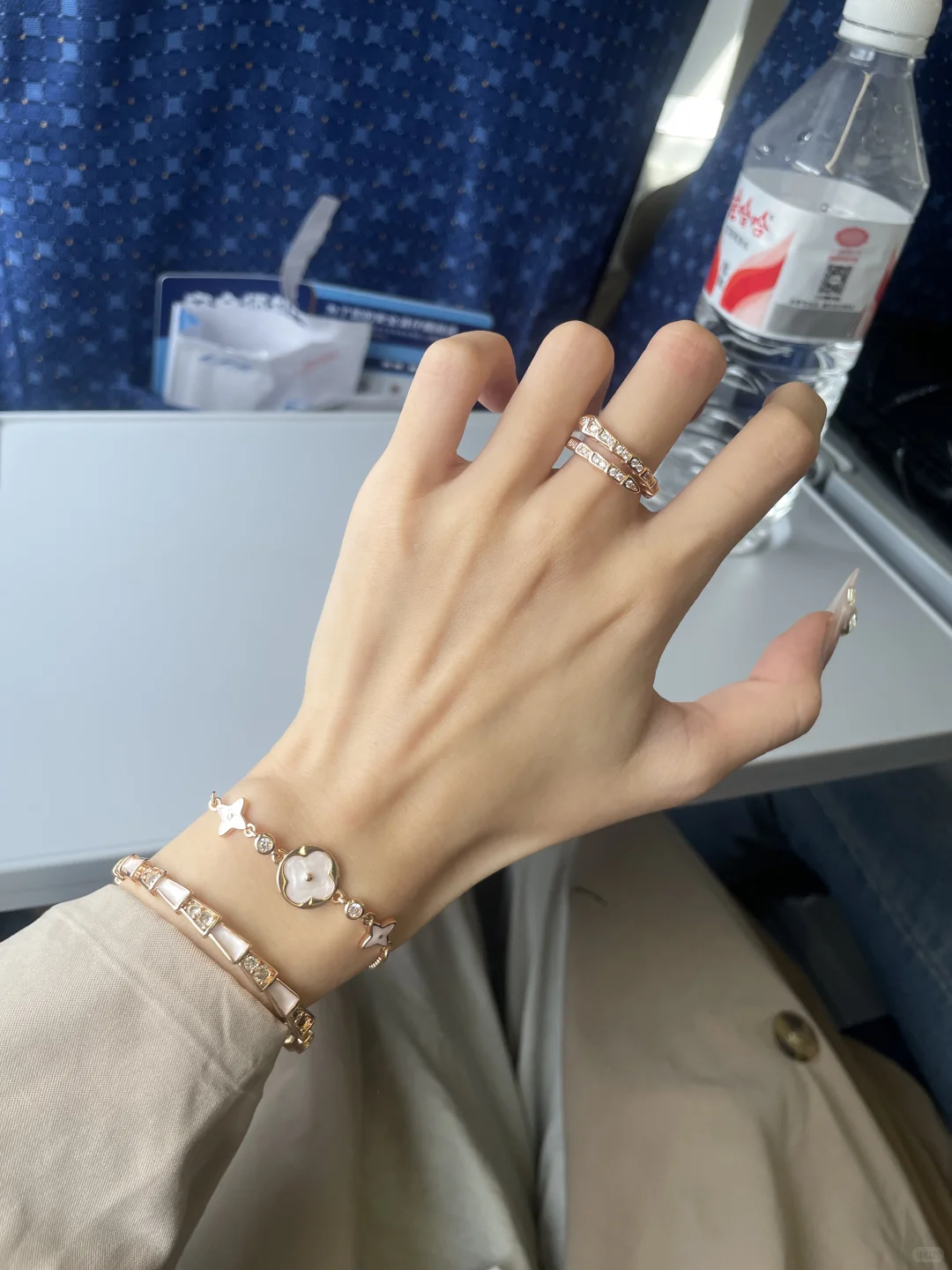 手真是女人第二张脸 亲身体会！！