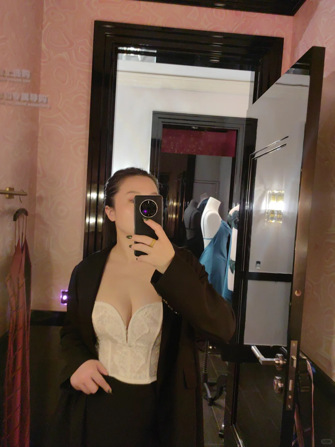 手机拍不出这件胸衣十分一的美貌