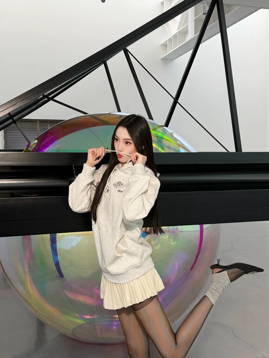 灰色腿套➕蓝纹黑丝 🔓解锁辣妹模式！