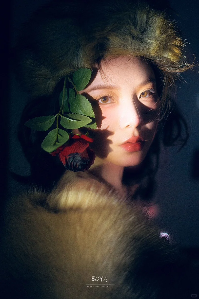 扬州素人模特约拍摄影师 沙漏型白皮微胖