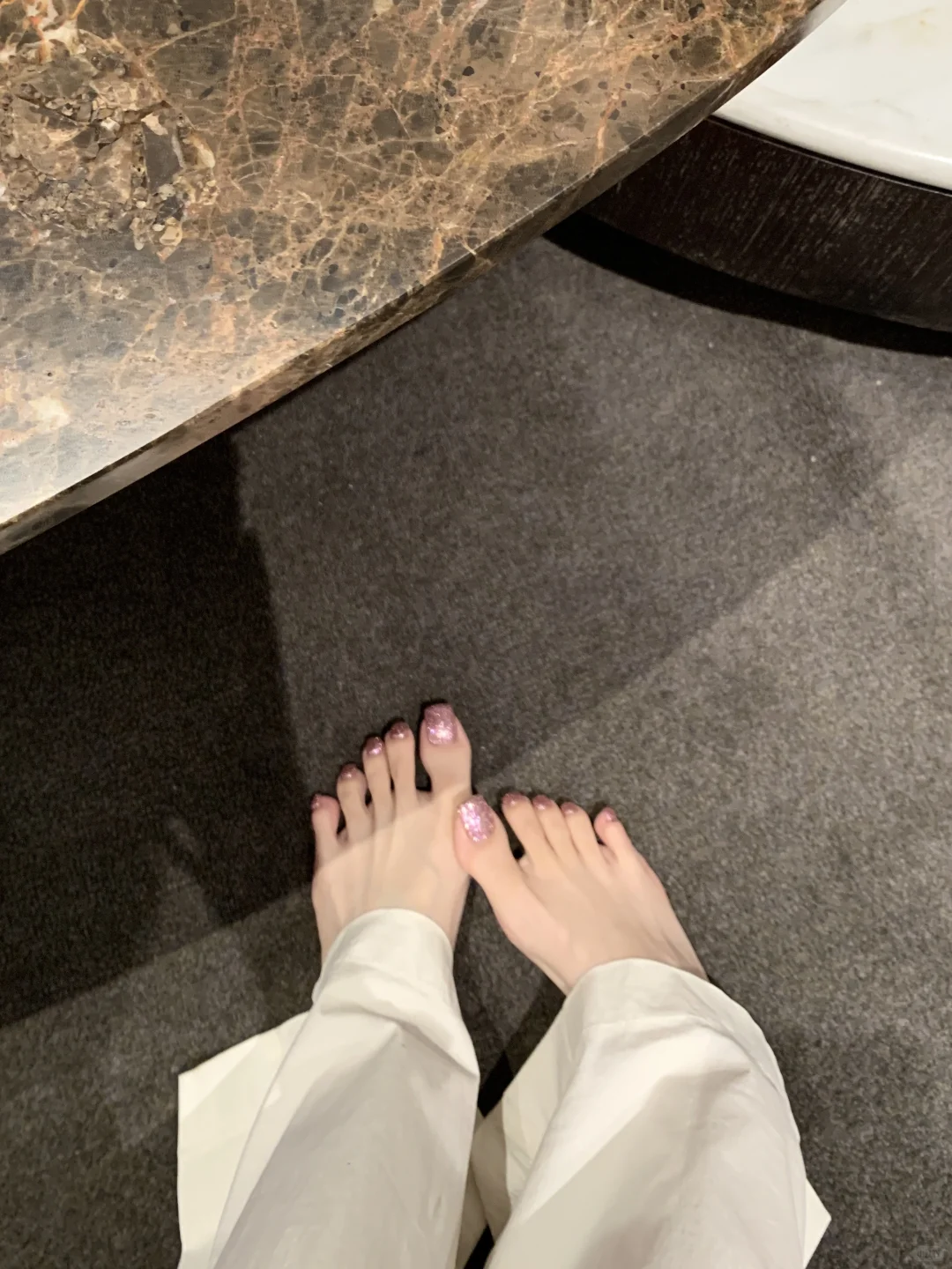 🤍粉粉嫩嫩的碎钻美甲