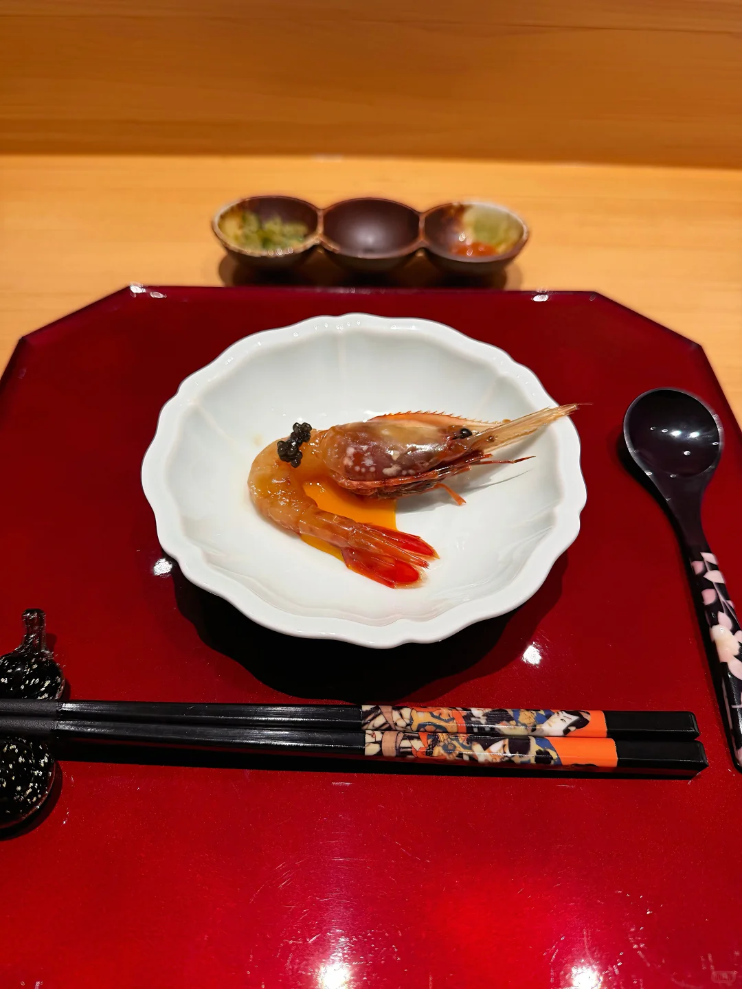 很少用「娇艳欲滴」来形容一条腿