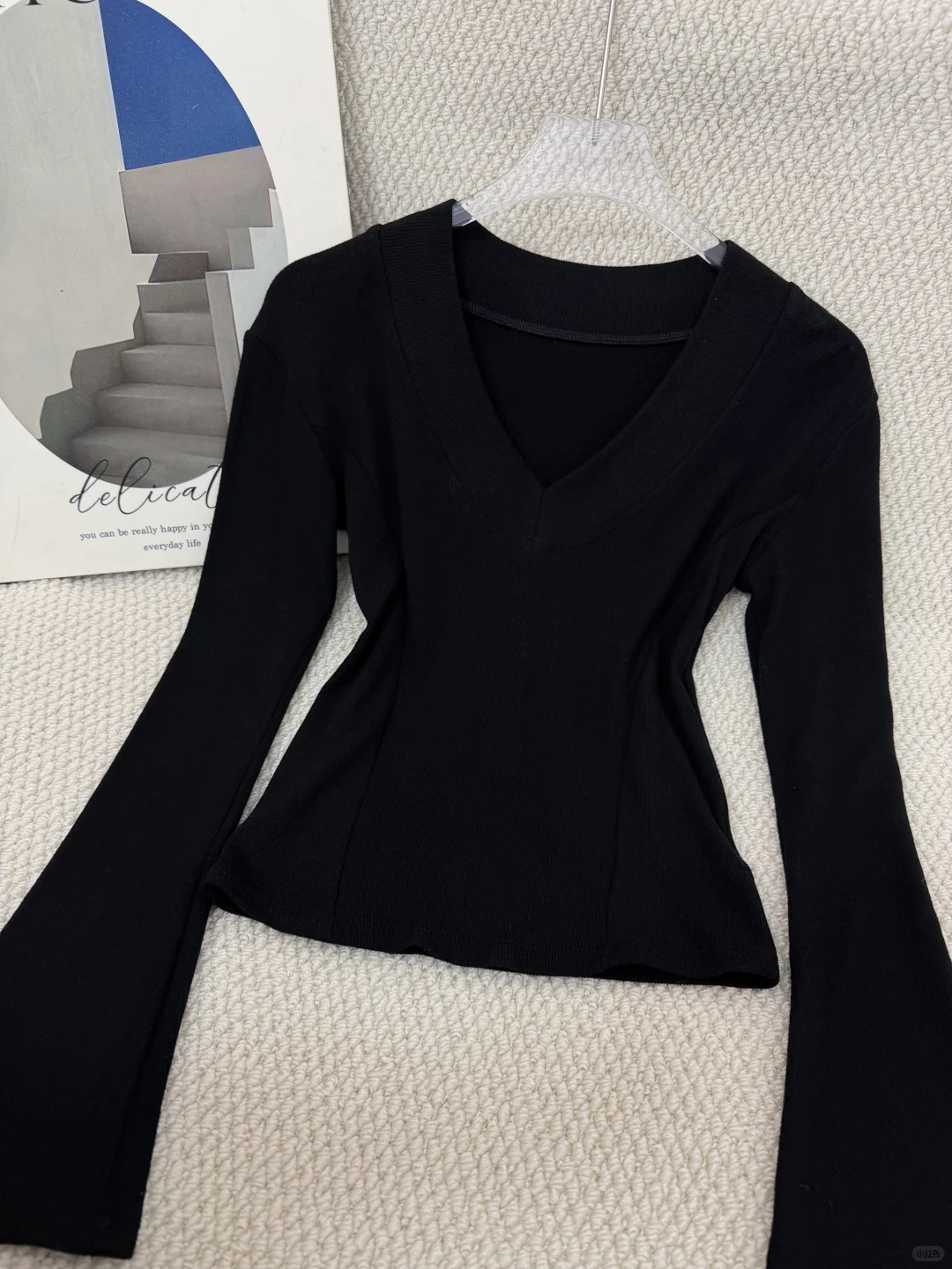 好喜欢这件小上衣！穿出来直角肩的感觉！！