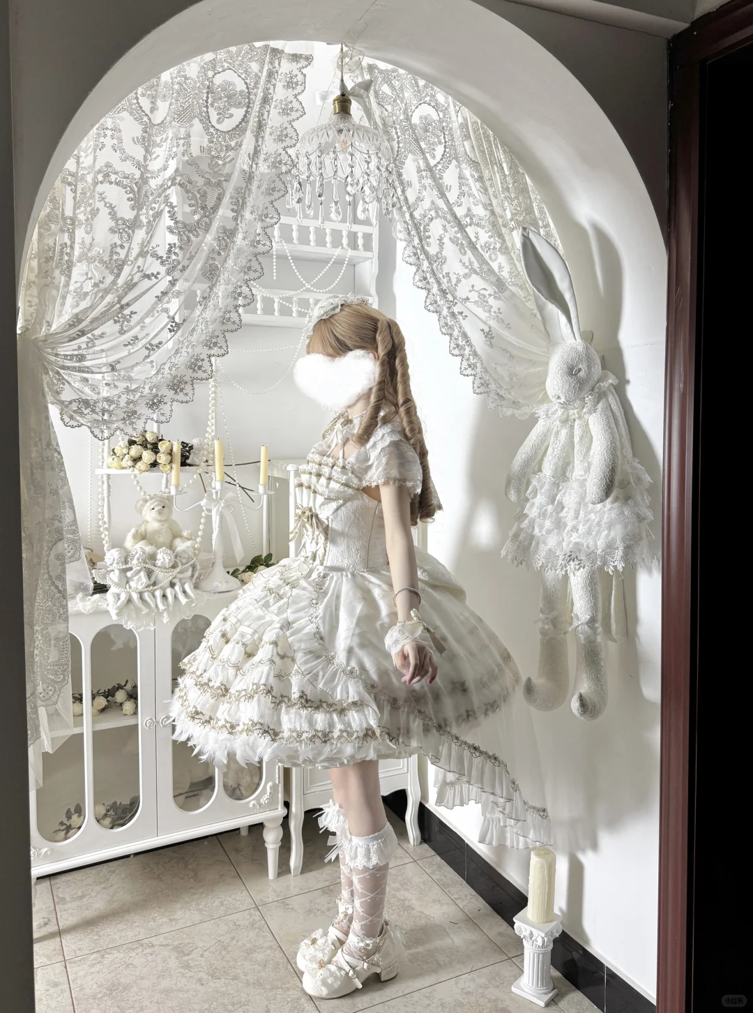 Lolita | 白金色栗栗丝的告白三视图