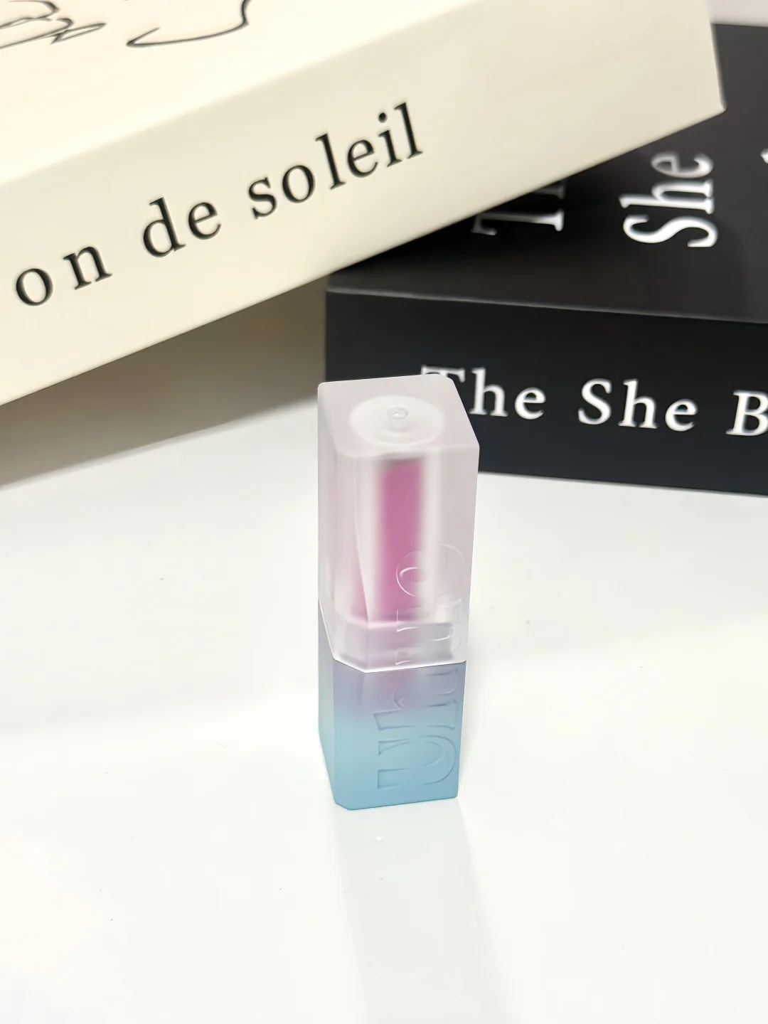 圣诞战唇锁定！这支圣诞固体唇蜜我爱疯了🍷