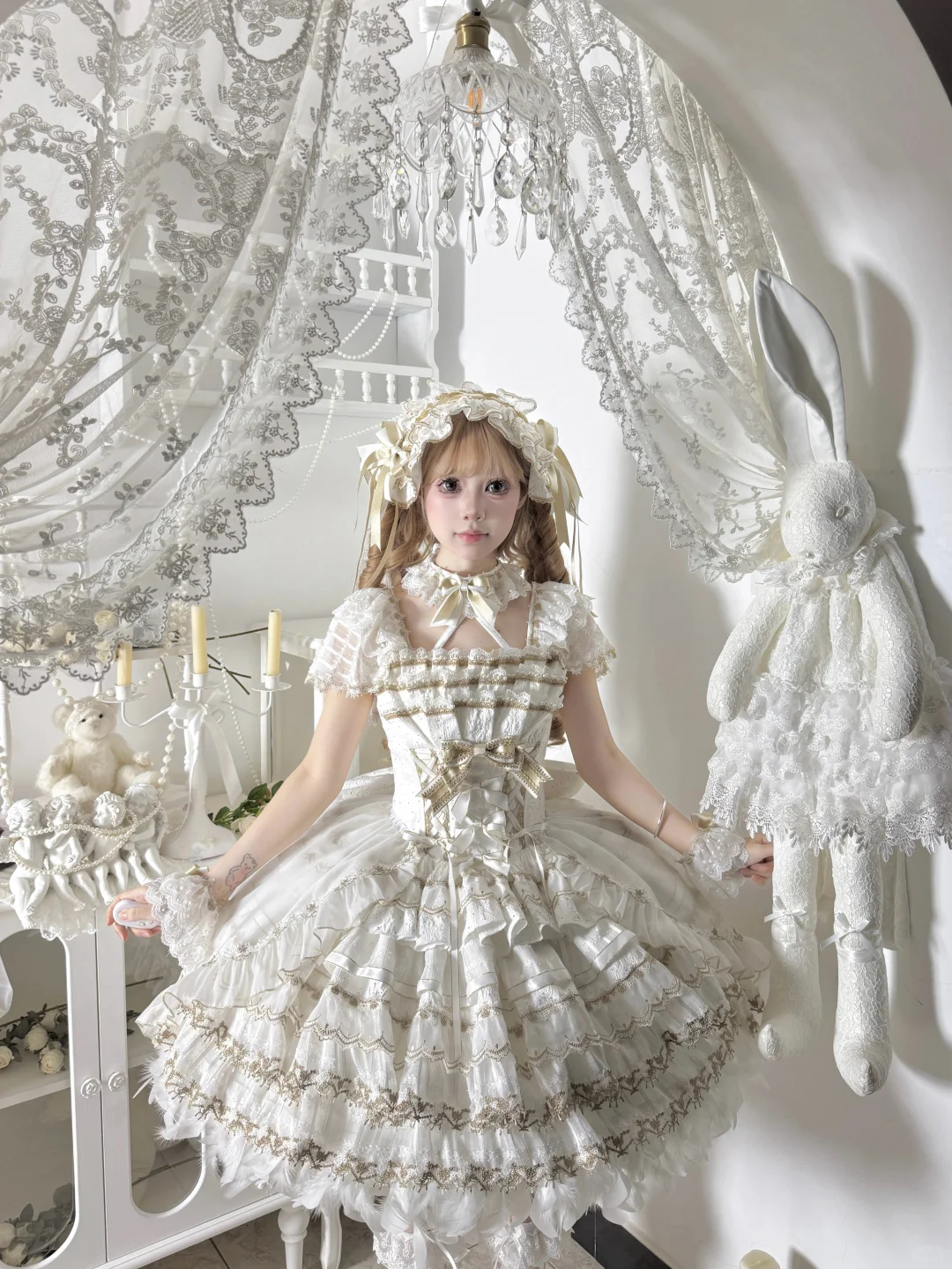 Lolita | 白金色栗栗丝的告白三视图