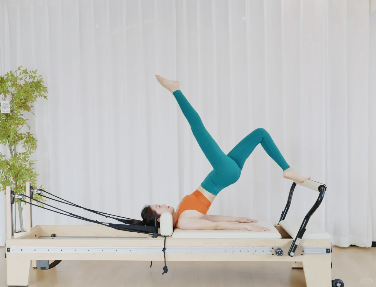 普拉提拍照+绝美瑜伽服分享