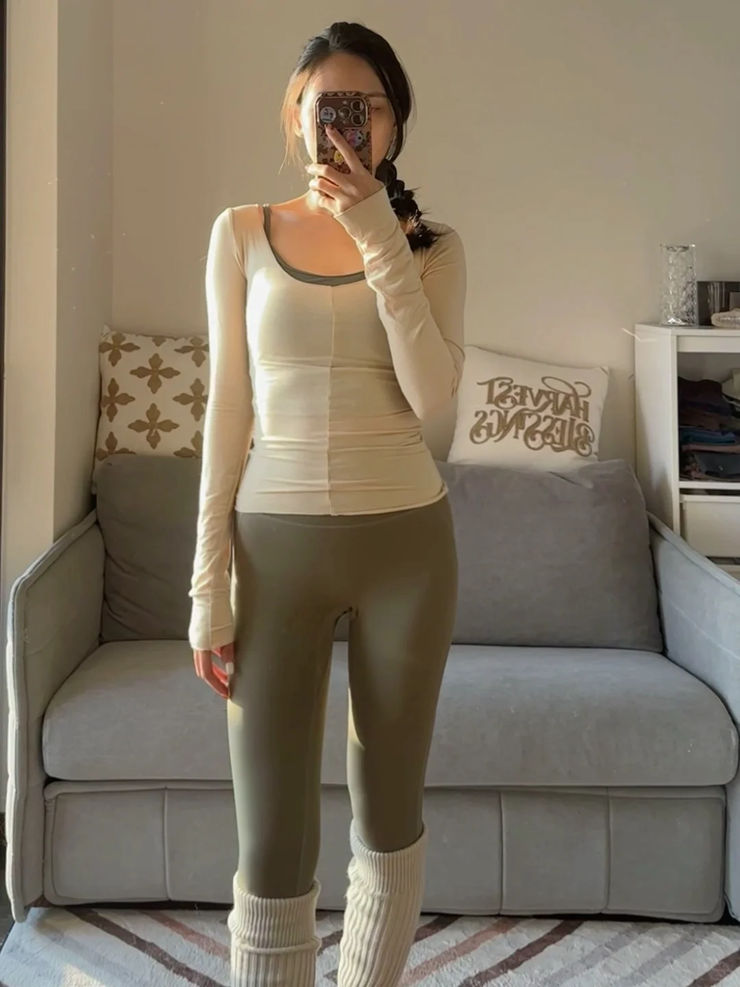 好温柔的瑜伽服！轻薄的罩衫好适合春天💕