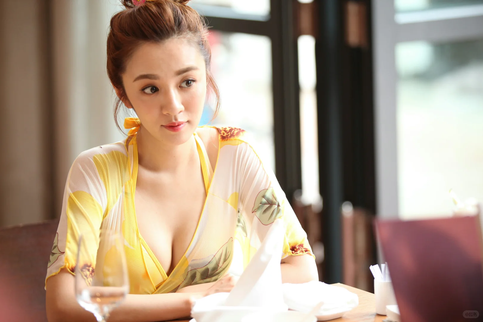 王晓晨这组泳装剧照还是很经典的