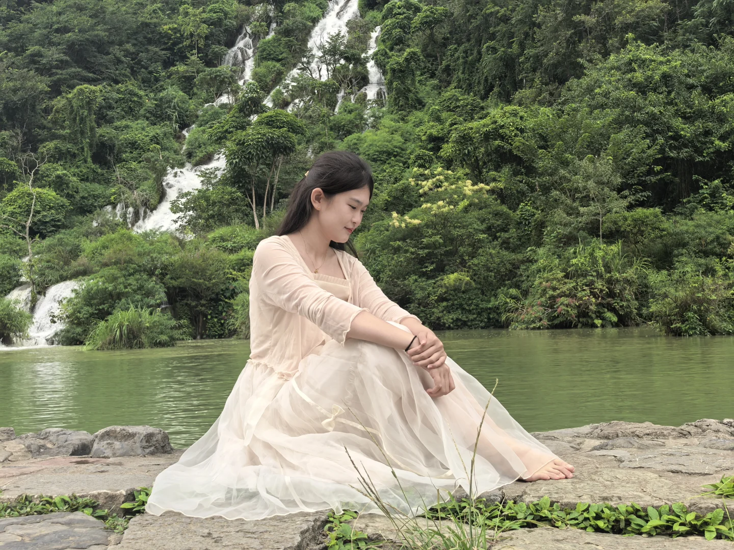 论同一件衣服的人妻感和少女感