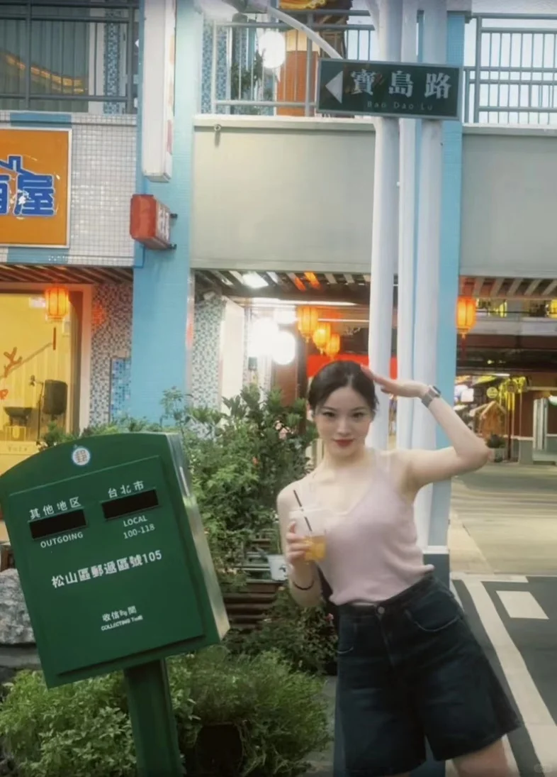 扬州素人模特约拍摄影师 沙漏型白皮微胖