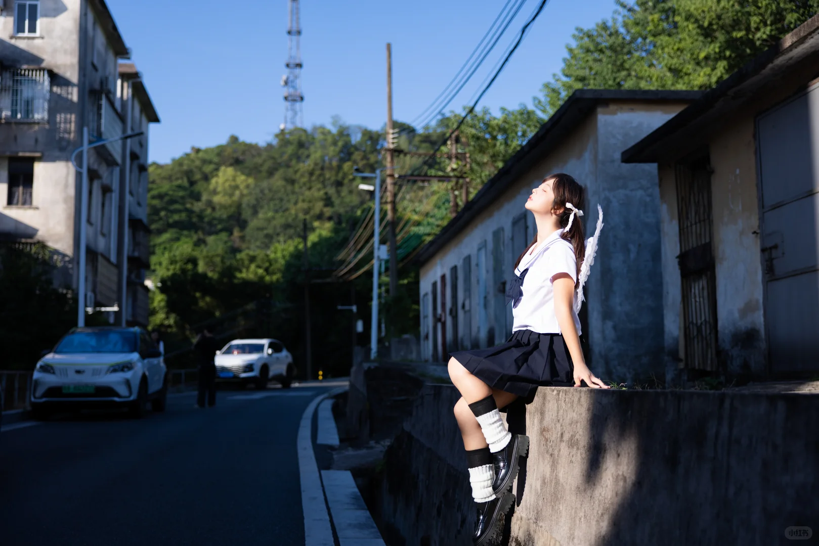 逆光发丝，元气少女