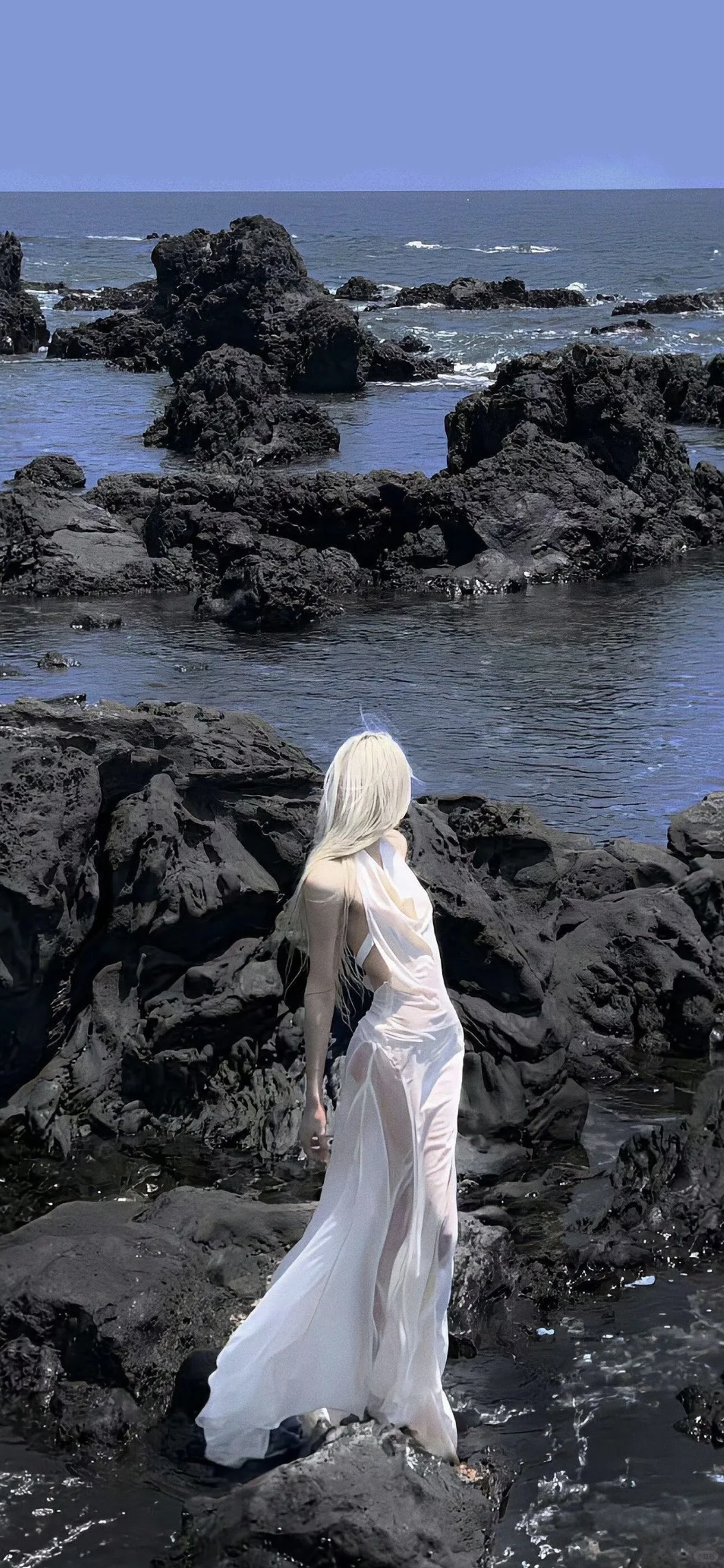 手机壁纸｜她留给你是背影🌊