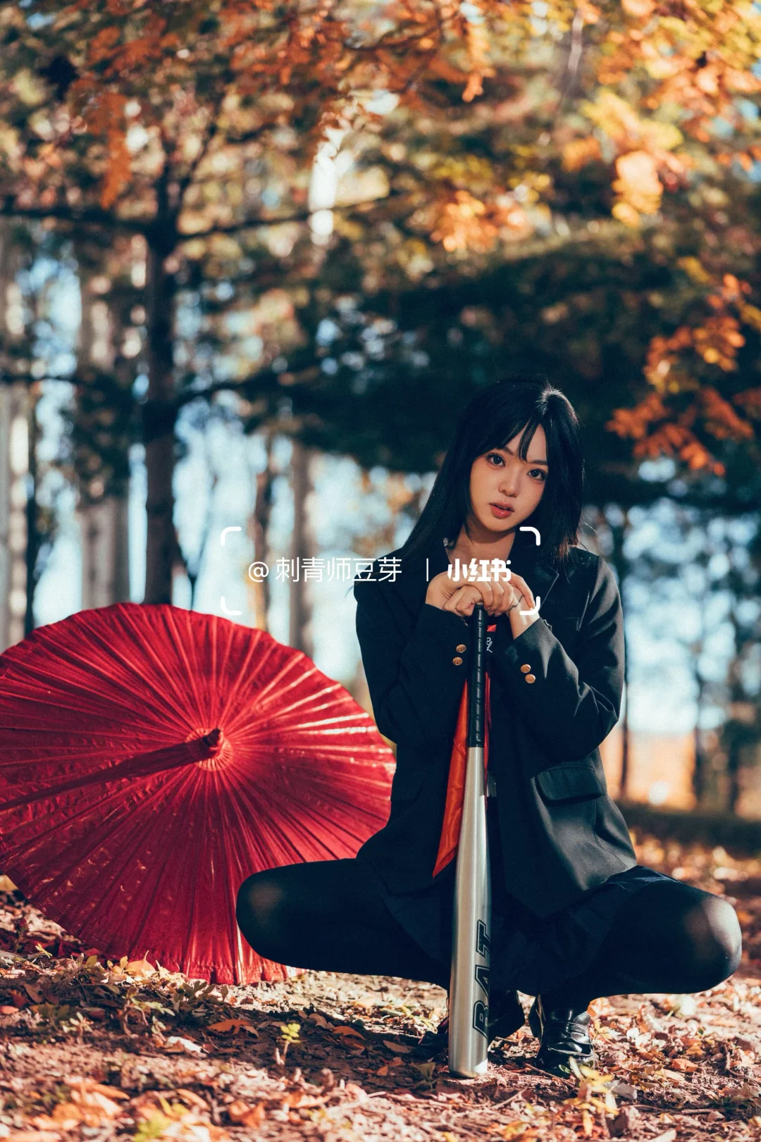 秋天 少女 枫叶 等待