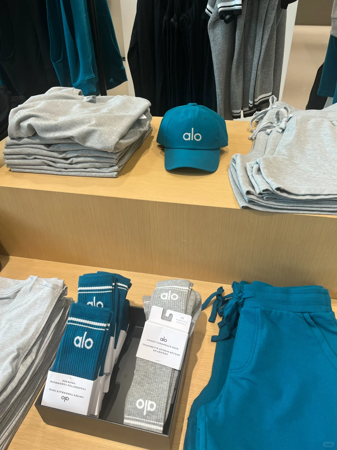 据说是lulu 的平替