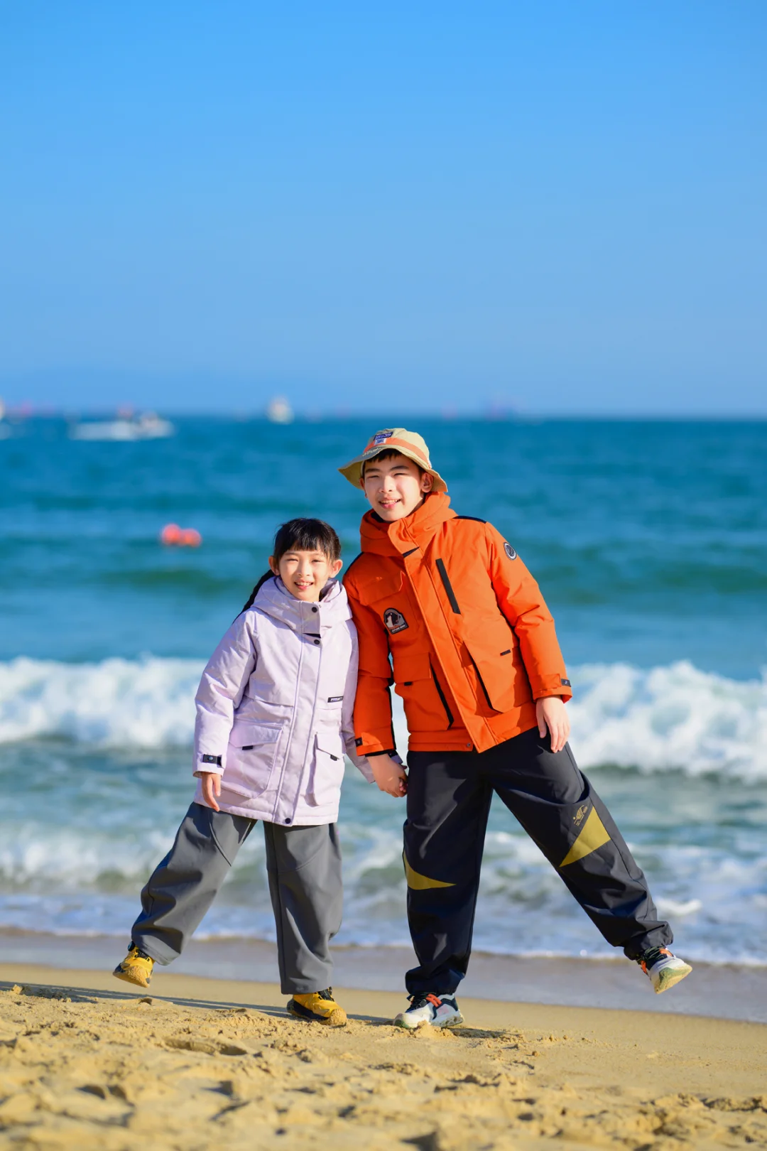 给娃穿上它，海边🌊再冷孩子也能撒欢玩