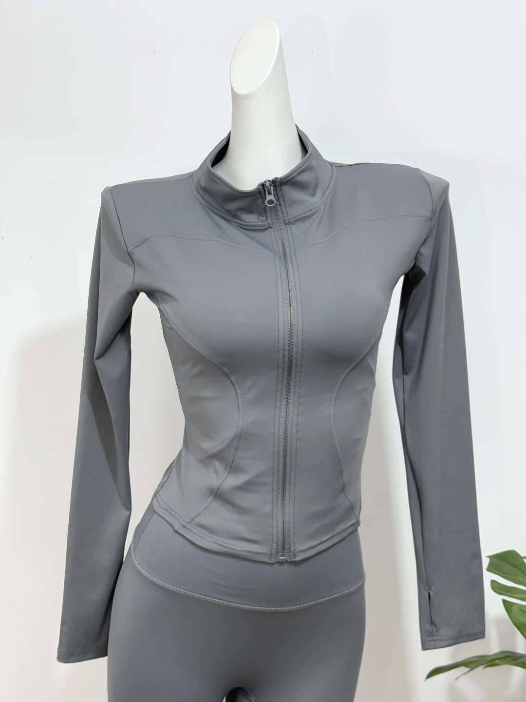 显白显瘦双在线！这款瑜伽服舒适感绝了！